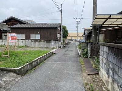 【前面道路含む現地写真】 | 西条市大町　売土地 | 南側接道