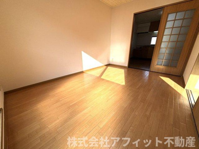 【居間・リビング】 | ルネッサンスのぞみ | 洋室6帖