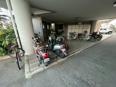 【その他共用部分】 | エスポワール貴崎 | 駐輪場