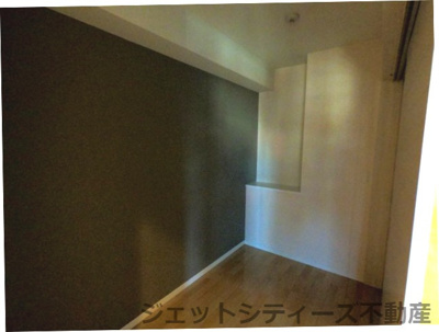 【洋室】 | リヴィエール北梅田