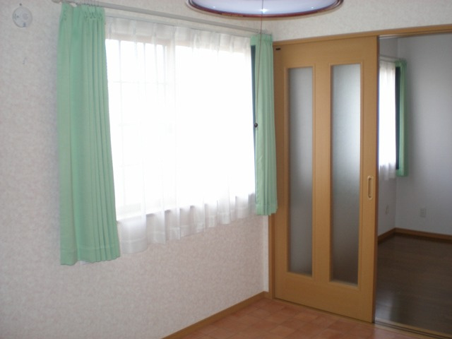 【居間・リビング】 | サンリットハウスＤＸ | エアコン付き