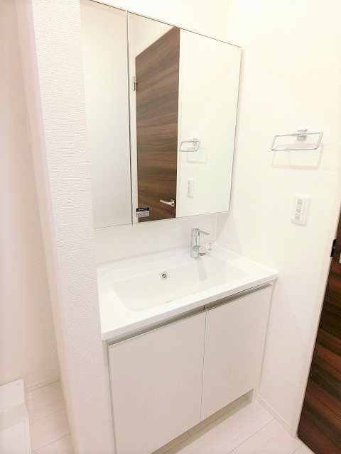 メゾンボヌールの独立洗面台