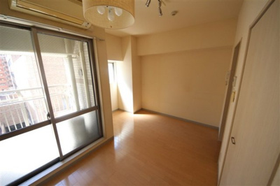 【洋室】 | ダイドーメゾン大阪本町EAST