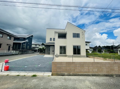 【外観】 | リーブルガーデン＊石岡市柿岡２期（全１棟） | 本日ご内覧OK！
ご希望の際はお気軽にお問い合わせください♪
