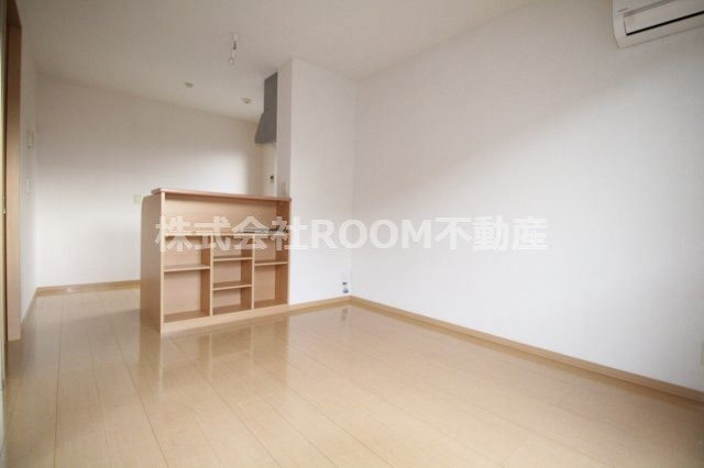 グランシャリオⅡ番館の居間・リビング|おしゃれな居間です