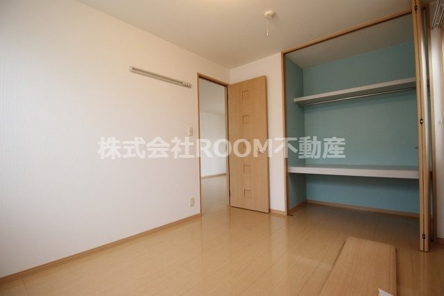 リーフレットエコー　Ⅲ号館の洋室|個人の部屋や寝室として使える洋室です