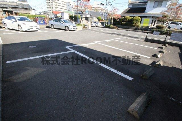 リーフレットエコー　Ⅲ号館の駐車場|駐車場があります
