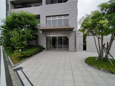 【エントランス】 | エルグレース放出鶴見 | エントランスです。