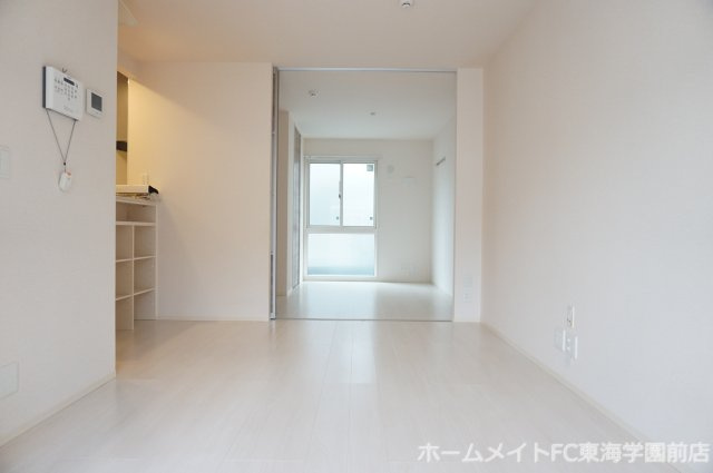 セキュレア須屋Cの居間・リビング