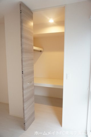 セキュレア須屋Cの収納