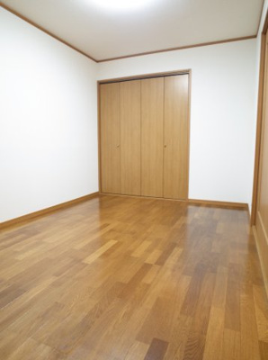 【寝室】 | グローバルヴィラ弐番館 | 過ごしやすいお部屋です☆