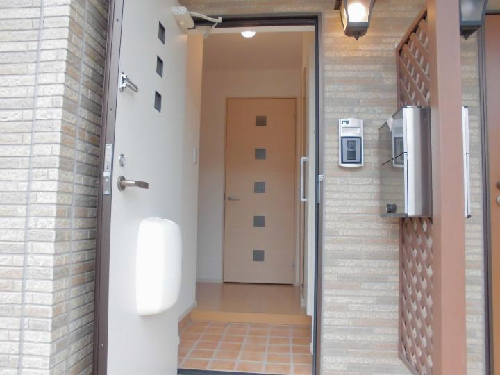 エレガント・ヒルズⅡの玄関