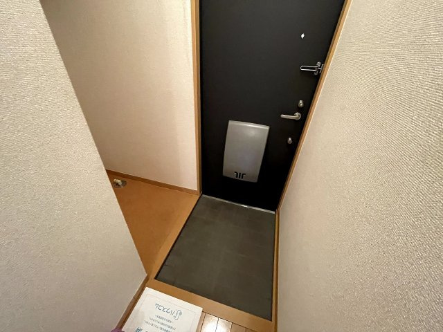 イーストコートの玄関