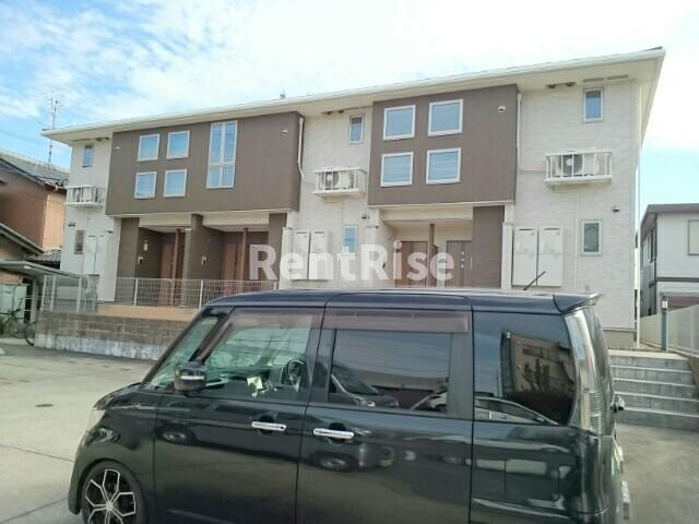 一宮市東出町のアパート