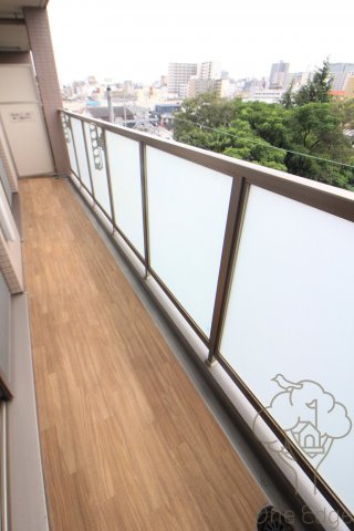 Grand toitのバルコニー