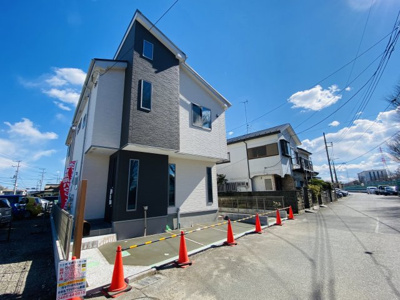 【外観】 | 値下げ！　売主新築戸建　ＭＬＨ下土棚　全２棟　仲介手数料不要 | 外構も完成です。
是非ご覧ください！