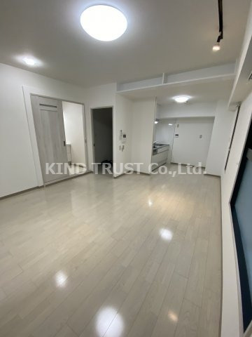 ヒルズ扇町の居間・リビング|こちらのリビングで趣味の時間をお楽しみください