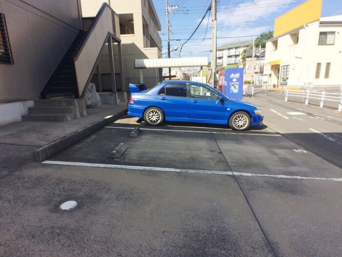 リビエール・ビラの駐車場|駐車場