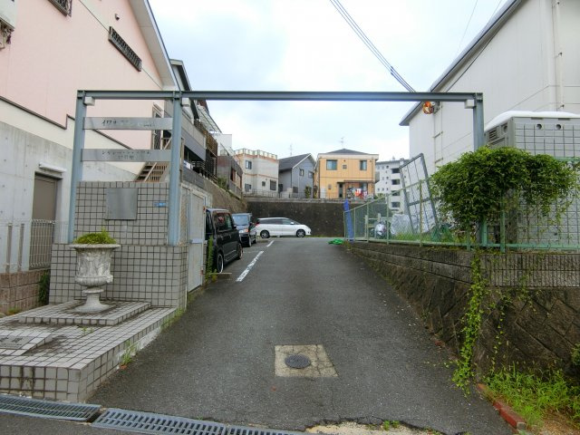 シャトー・ド・イワネ17号館のエントランス