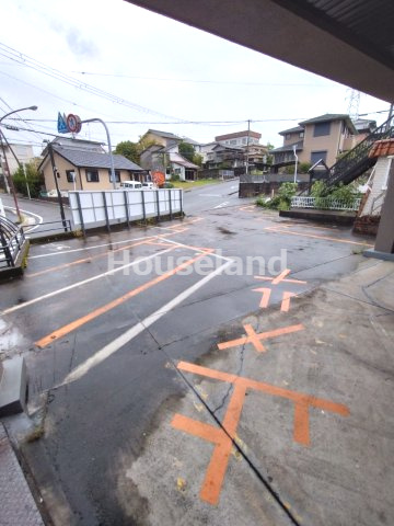 田辺市宝来町の事務所の駐車場