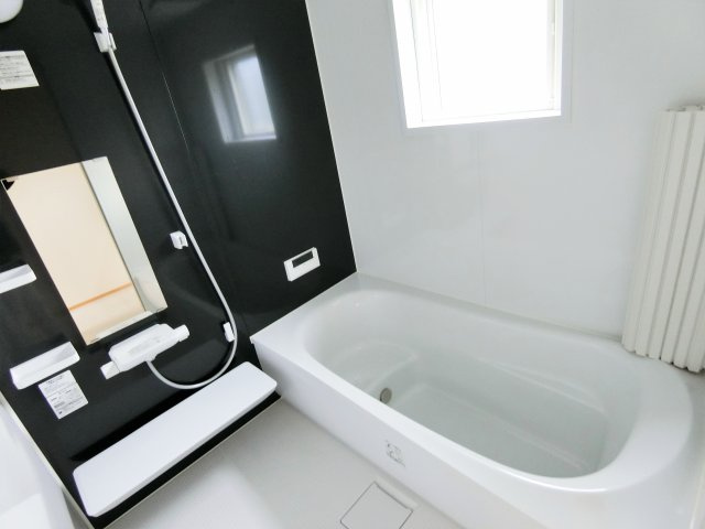 ショアーズ釣ヶ崎アパートの浴室