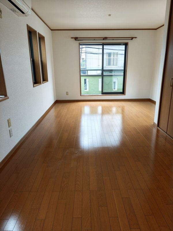 樽町4丁目戸建の居間・リビング