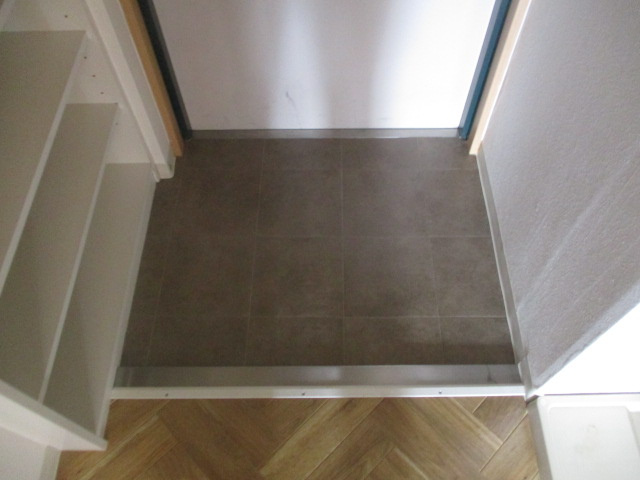 【玄関】 | SWISS難波南