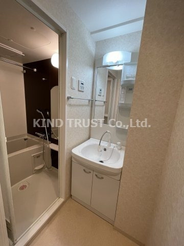 Luxe天神橋の洗面所|洗面所です