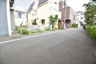【前面道路含む現地写真】 | 現地見学や資料請求などお気軽にお問合わせ下さい。
周辺環境とあわせて現地ご案内致します。