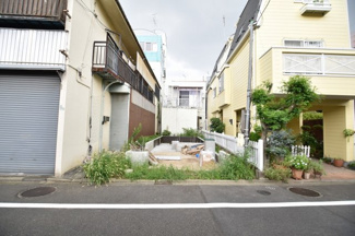 【外観】 | 現地見学や資料請求などお気軽にお問合わせ下さい。
周辺環境とあわせて現地ご案内致します。