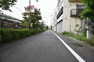 【前面道路含む現地写真】 | 現地見学や資料請求などお気軽にお問合わせ下さい。
周辺環境とあわせて現地ご案内致します。