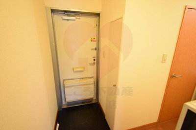 【玄関】 | レオパレス寺地