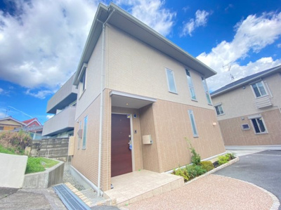 【外観】 | CASA ORILLA江坂 | 外はこのようになっています