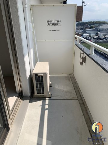 セントサーⅡのバルコニー|お洗濯にも便利なバルコニー付き