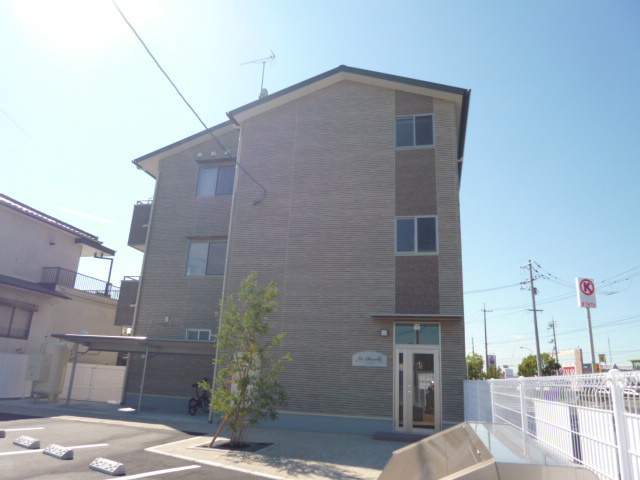 倉敷市沖の賃貸マンションの外観