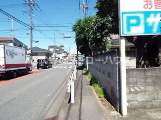 【前面道路含む現地写真】