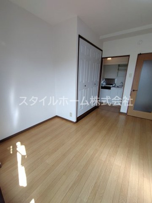 【居間・リビング】 | メゾンシャルマン