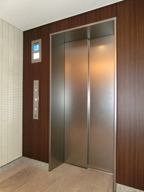 ParkAxis浅草橋二丁目のセキュリティ|パークアクシス浅草橋二丁目の鍵がないと作動しないモニター付セキュリティエレベーターです