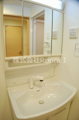 【独立洗面台】 | イグレック南本町(イグレックミナミホンマチ) | 独立洗面化粧台が付いています