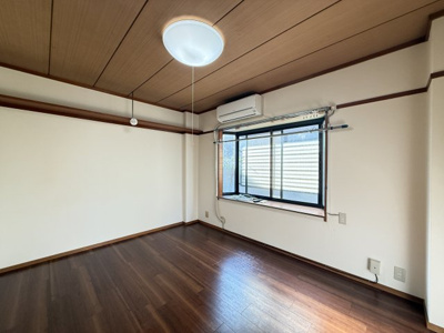 【居間・リビング】 | ハイネス関目