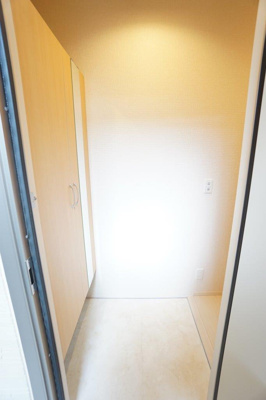 【玄関】 | バードネイチャー E | ※同物件・反転タイプの写真です。