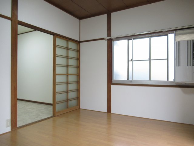 Bコーポの寝室|開放的な寝室です