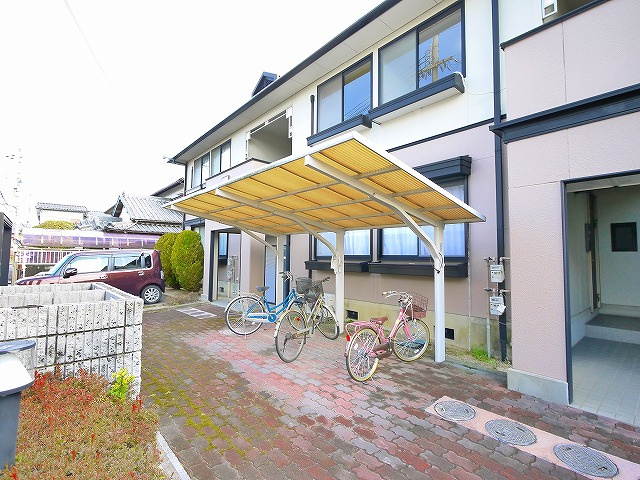 アビタシオン三宅Aのその他共用部分|自転車置き場