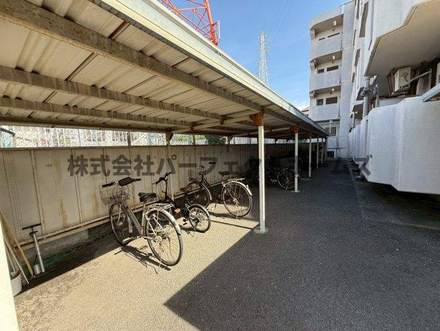 モンシャンブルのその他共用部分|駐輪場　屋根あり！