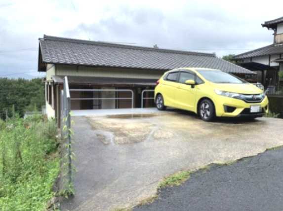 大井町貸家の駐車場|２台可能です！