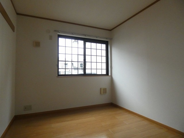 シャルマンDの洋室