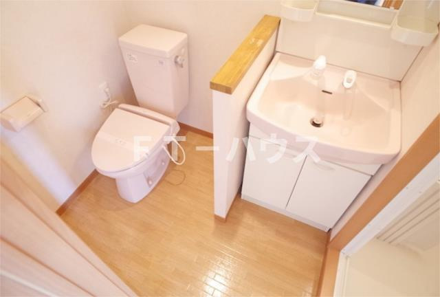 ラ・マイレ・アレイのその他