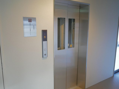 【エントランス】 | Passcio APM | エレベーターあり