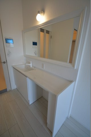 【独立洗面台】 | Bay Ridge | 独立洗面台あり、毎朝おしゃれに忙しい女性の方におすすめです