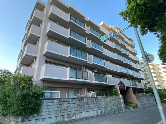 コスモ灘 公園通りa棟 灘区大石東町 内装リフォーム済 洗面台 エレベーター 対面式キッチン システムキッチン 神戸市灘区 東灘区 の不動産購入のことなら株式会社神戸みなと不動産へ